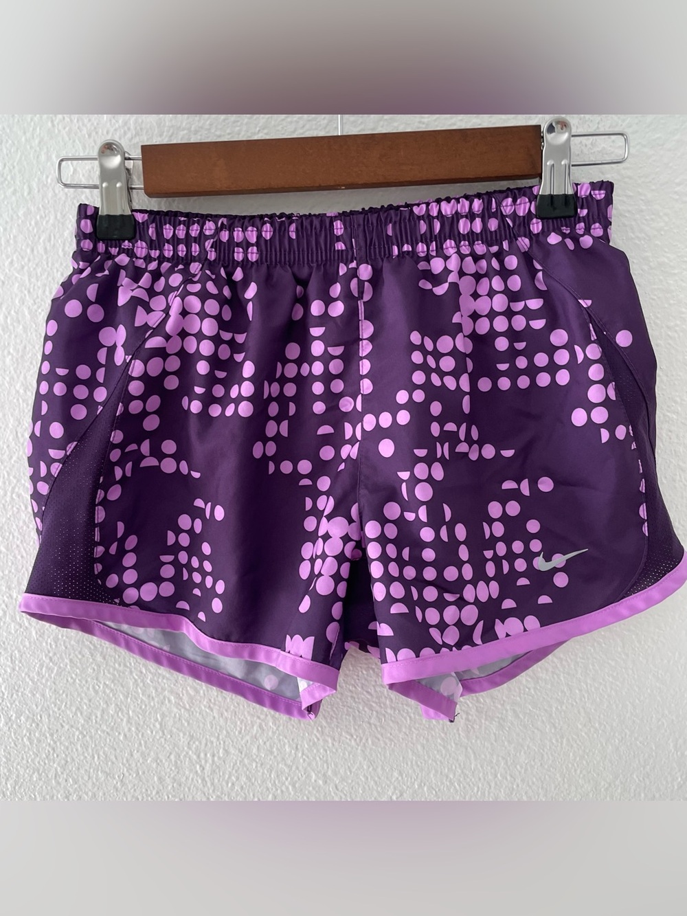 Nike Dri-Fit Lined Tempo Running Shorts Women's Size XS Purple Athletic Track